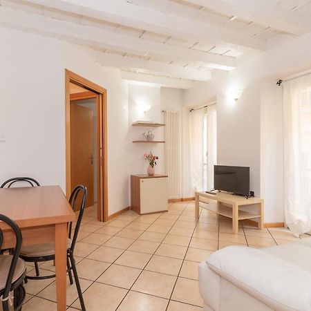 Appartamento Bilocale 1 Piazza Vittoria - Affitti Brevi Italia Брешія Екстер'єр фото