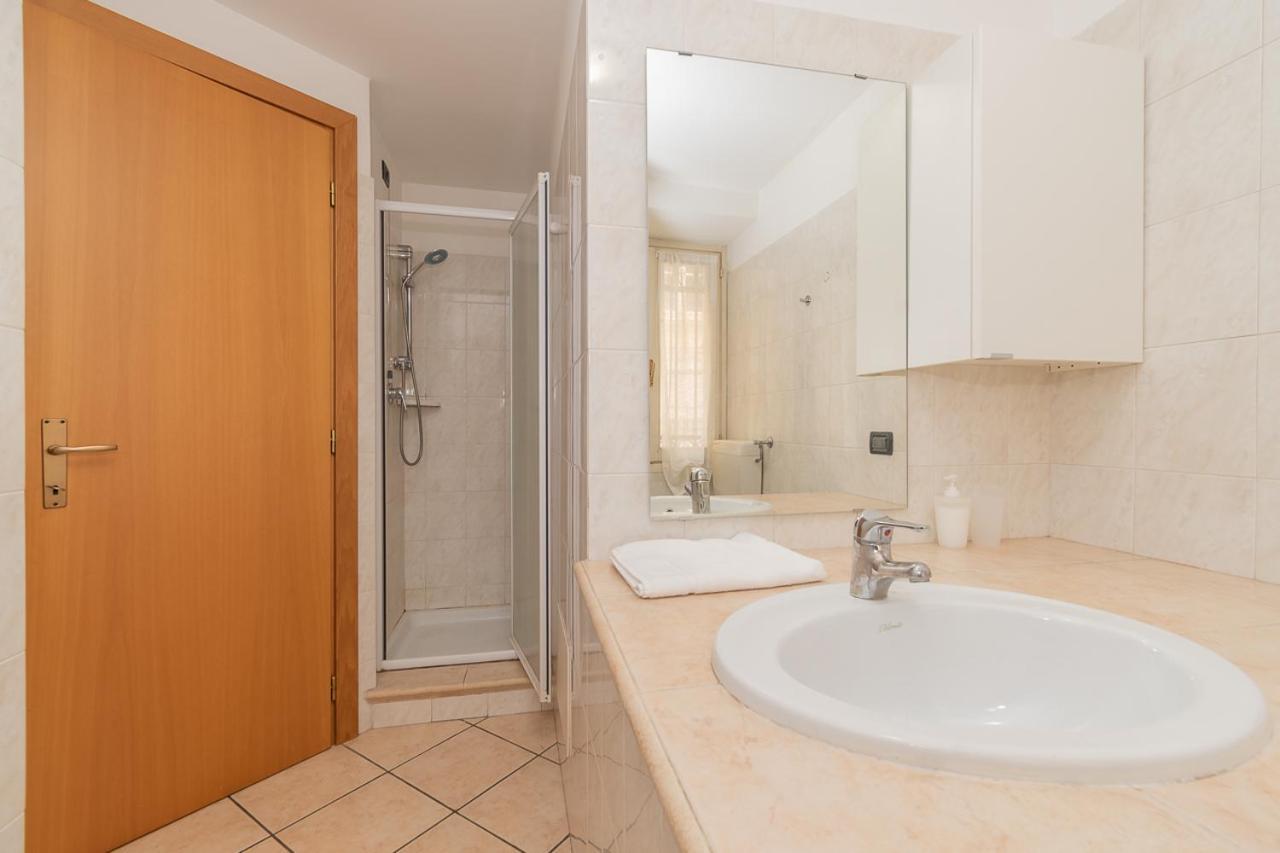 Appartamento Bilocale 1 Piazza Vittoria - Affitti Brevi Italia Брешія Екстер'єр фото